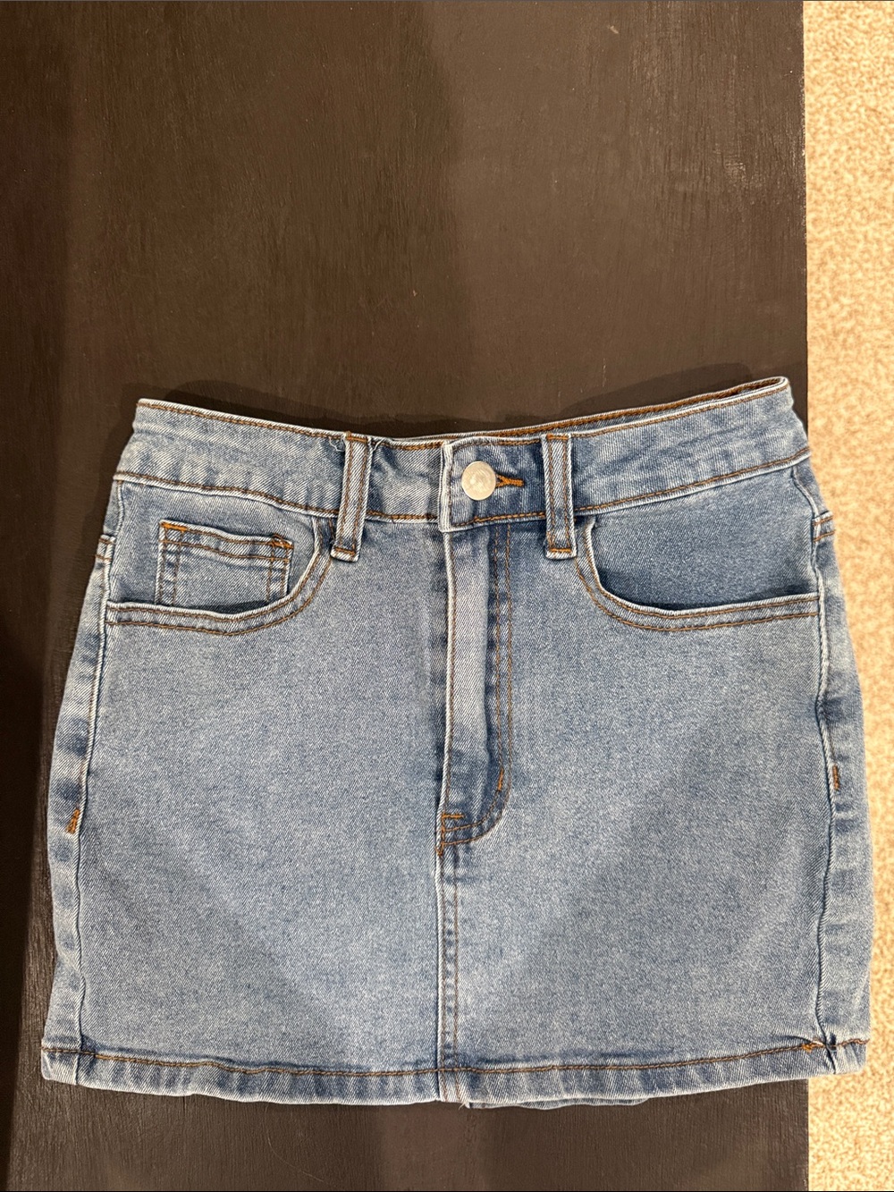 SHEIN Light Blue Denim Mini Skirt with Front Pockets